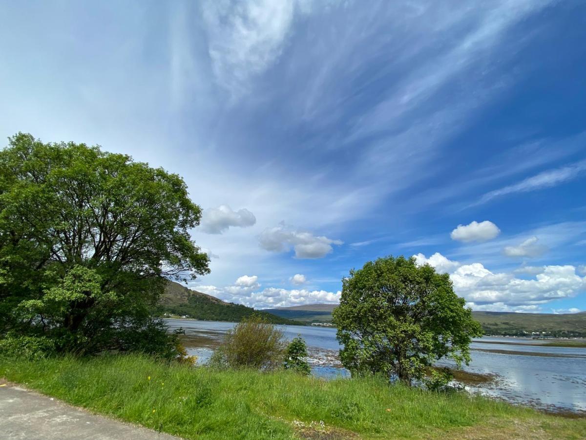 Waterfront Lodge - Accommodation Only Fort William Bagian luar foto