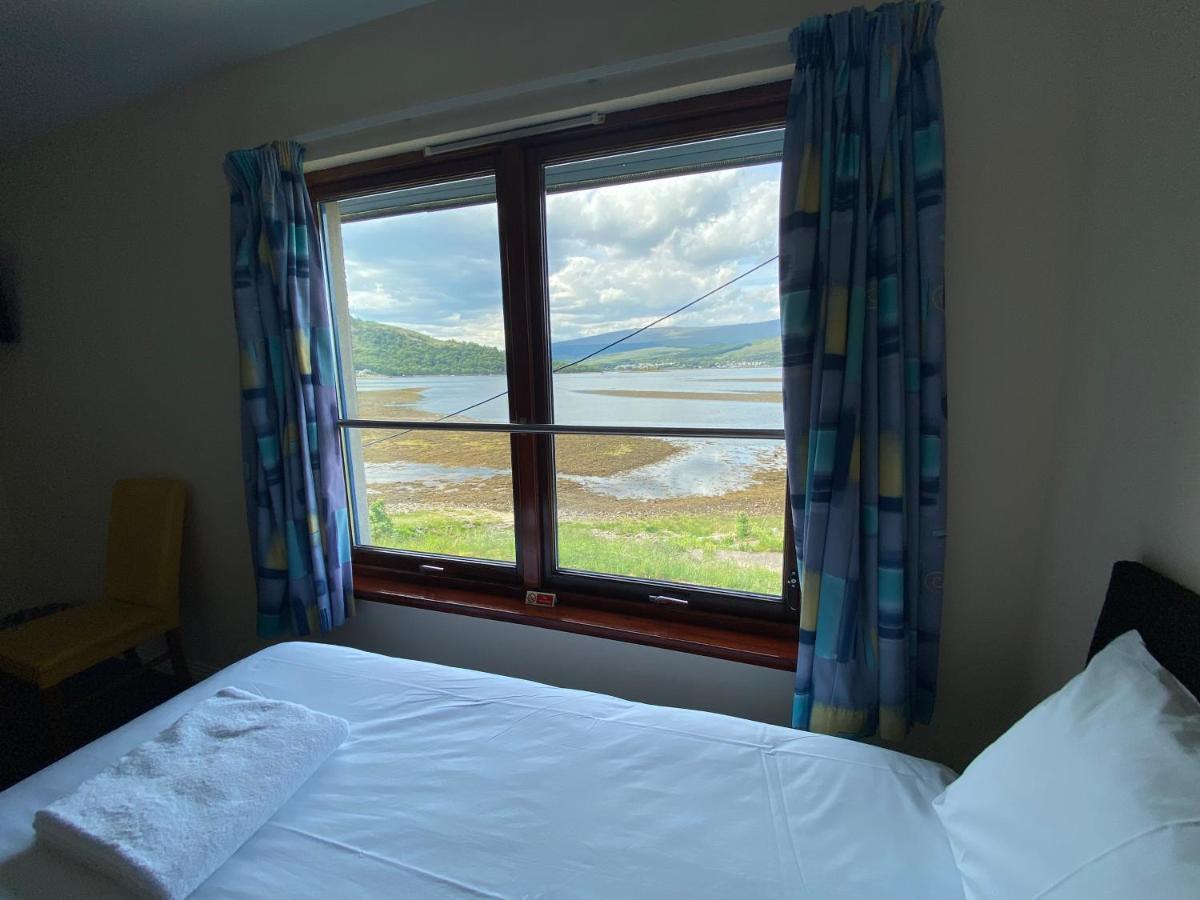 Waterfront Lodge - Accommodation Only Fort William Bagian luar foto