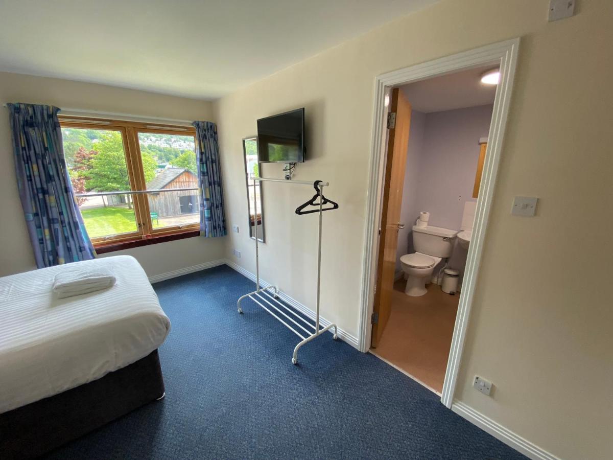 Waterfront Lodge - Accommodation Only Fort William Bagian luar foto
