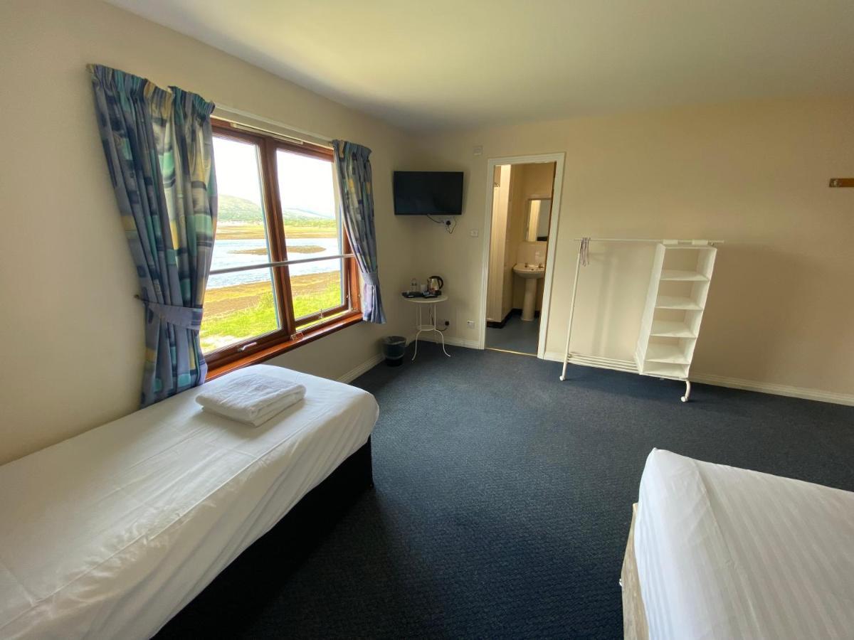 Waterfront Lodge - Accommodation Only Fort William Bagian luar foto