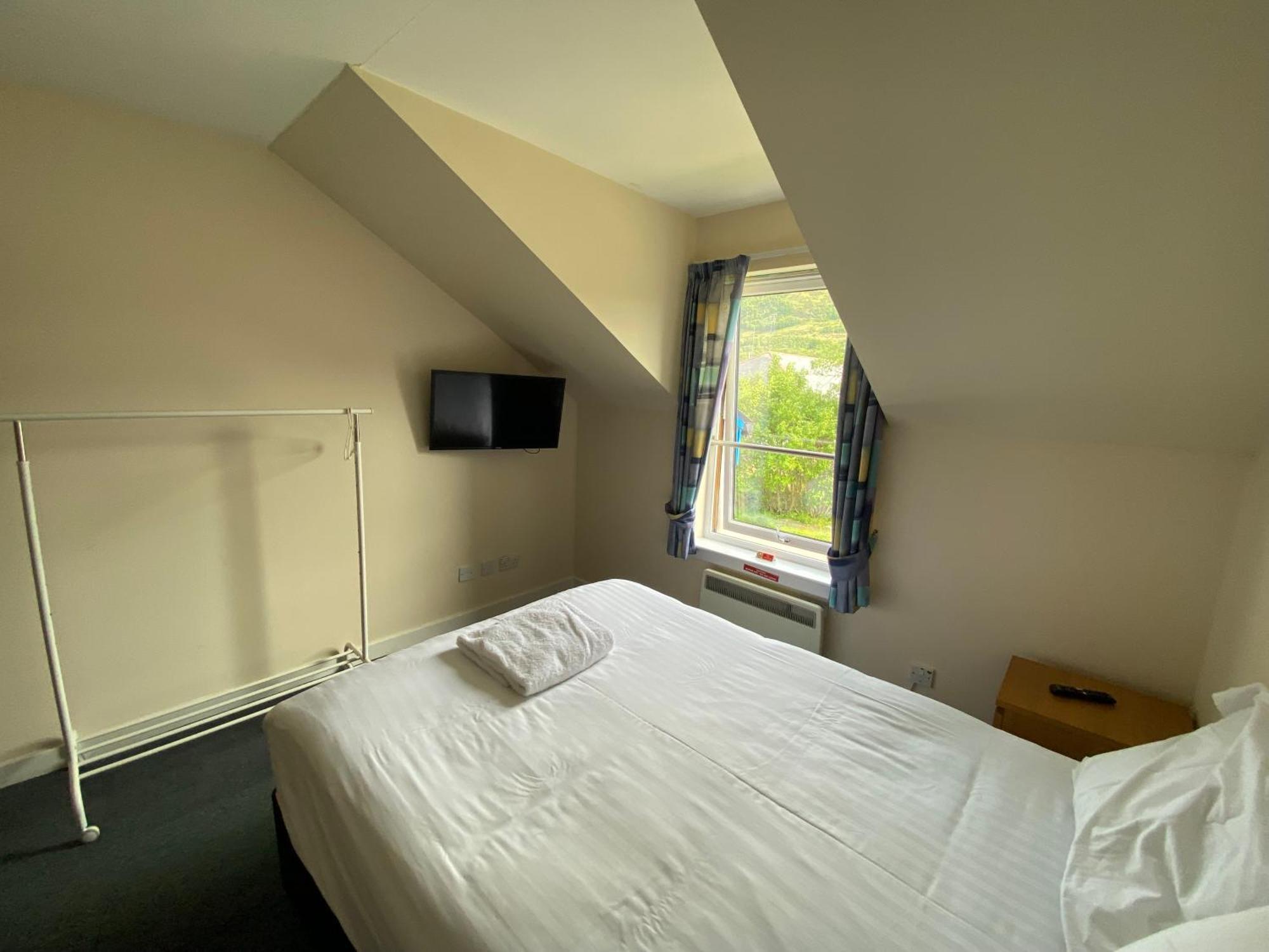 Waterfront Lodge - Accommodation Only Fort William Ruang foto
