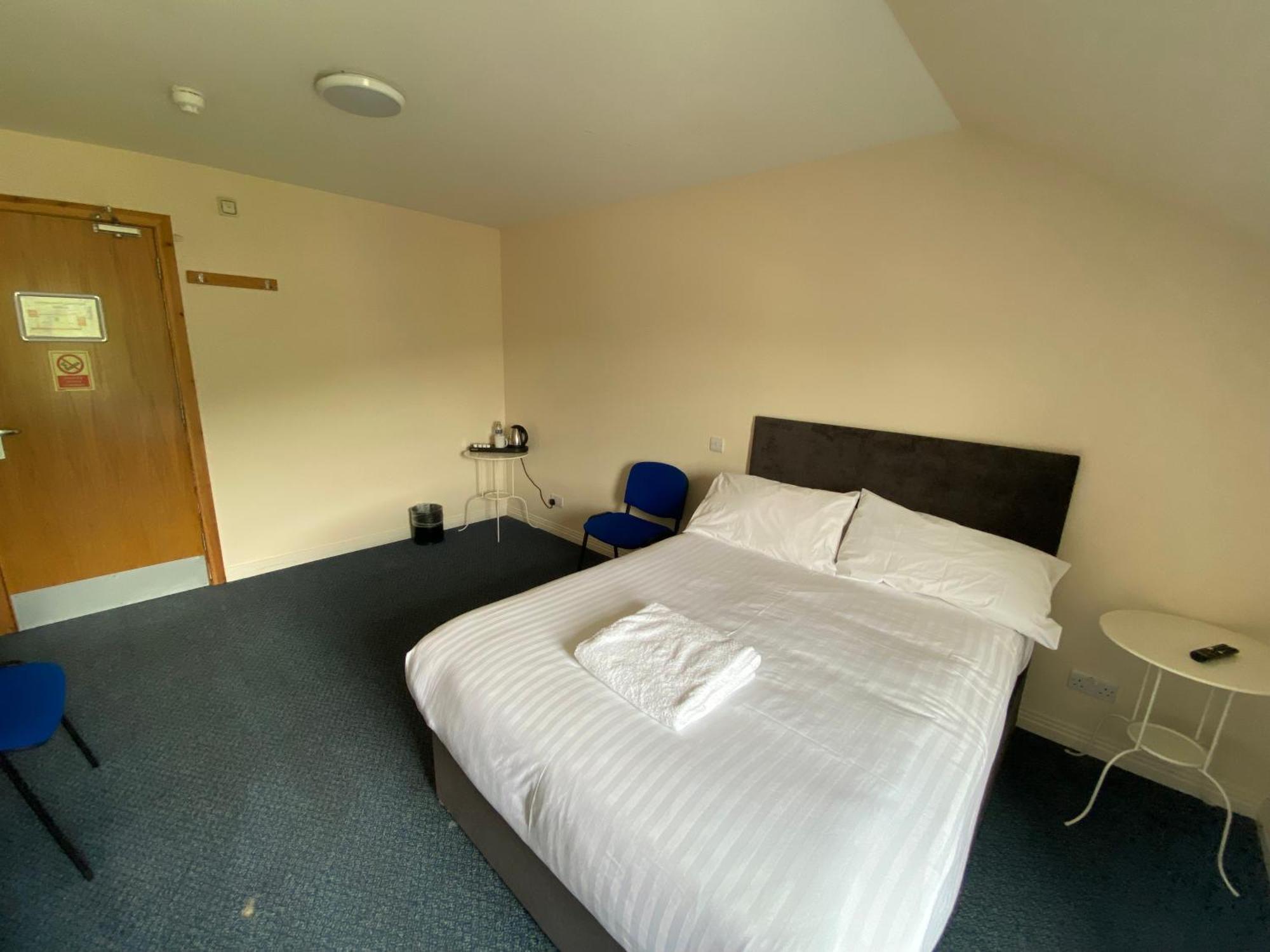 Waterfront Lodge - Accommodation Only Fort William Ruang foto