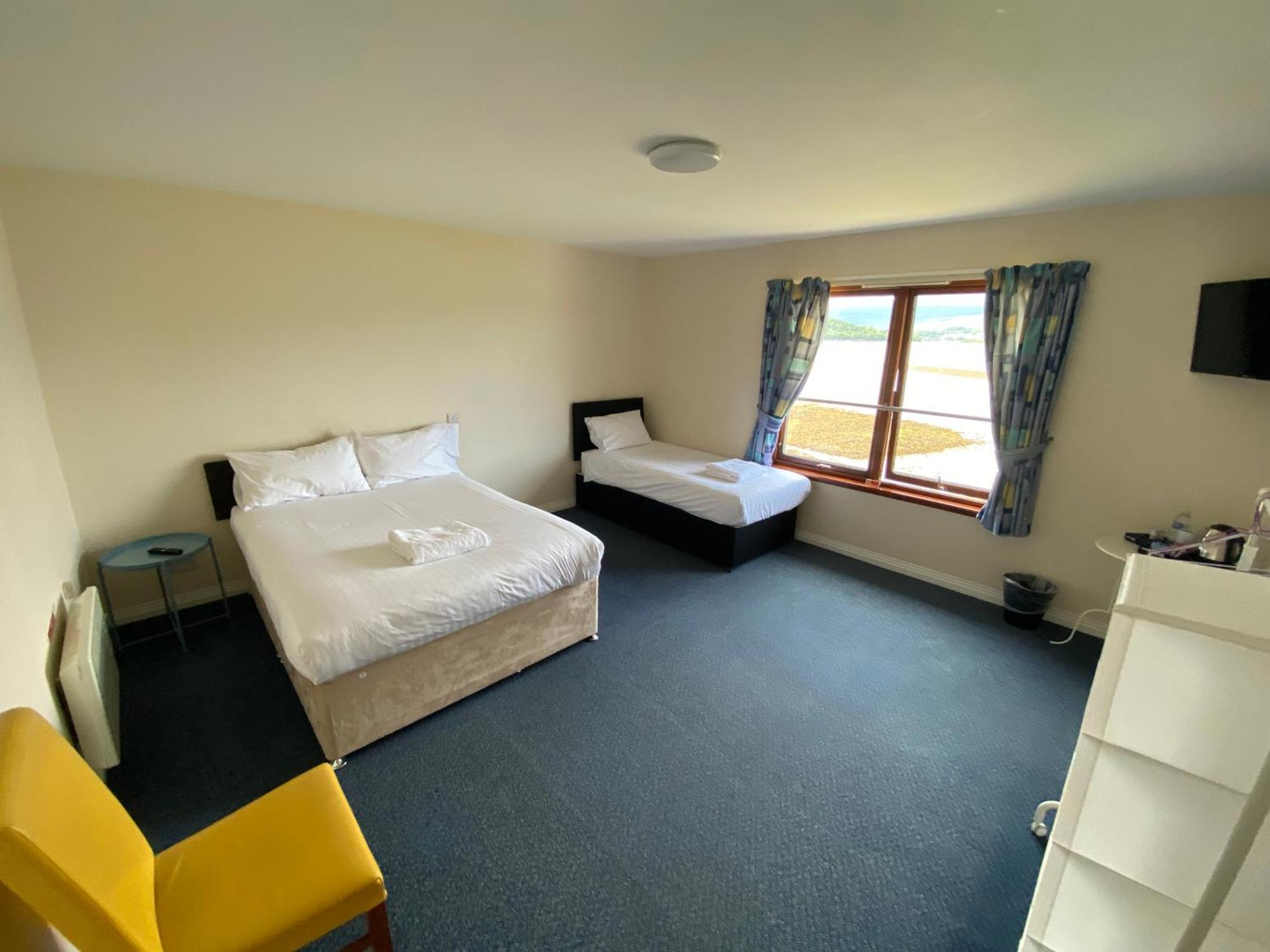 Waterfront Lodge - Accommodation Only Fort William Ruang foto
