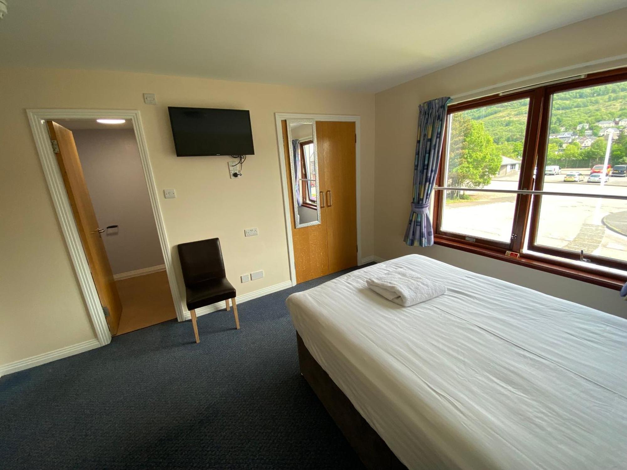 Waterfront Lodge - Accommodation Only Fort William Ruang foto