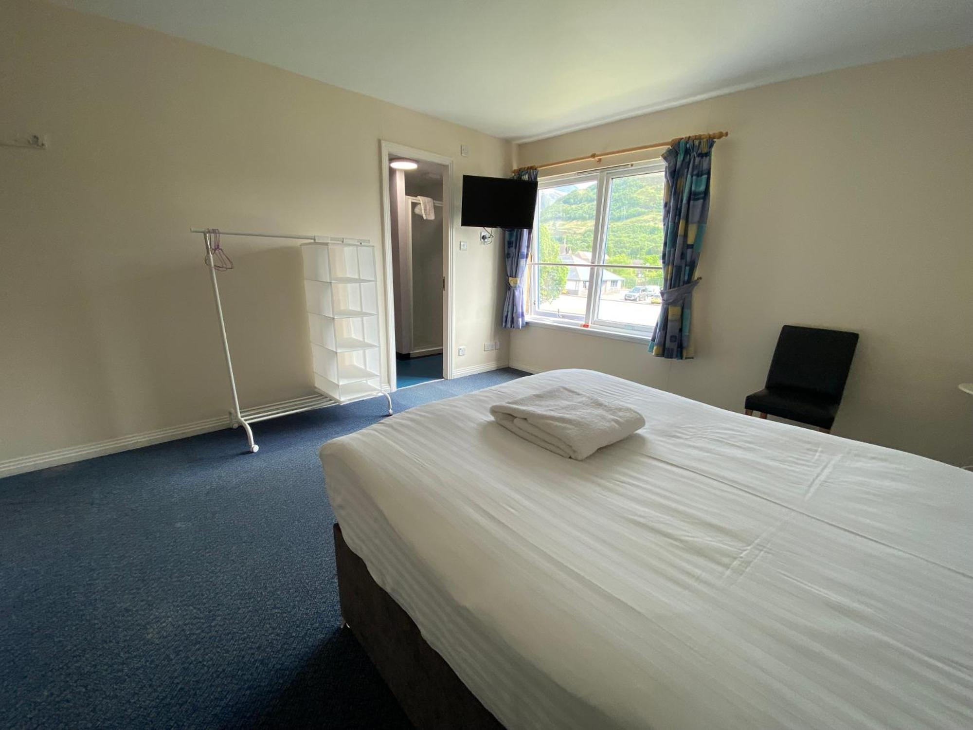 Waterfront Lodge - Accommodation Only Fort William Ruang foto